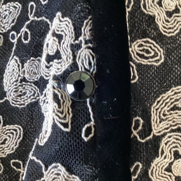 Talbots Womens Sheer Floral Embroidered Jacket Size 12 Black & White Nylon/Rayon - Picture 15 of 15